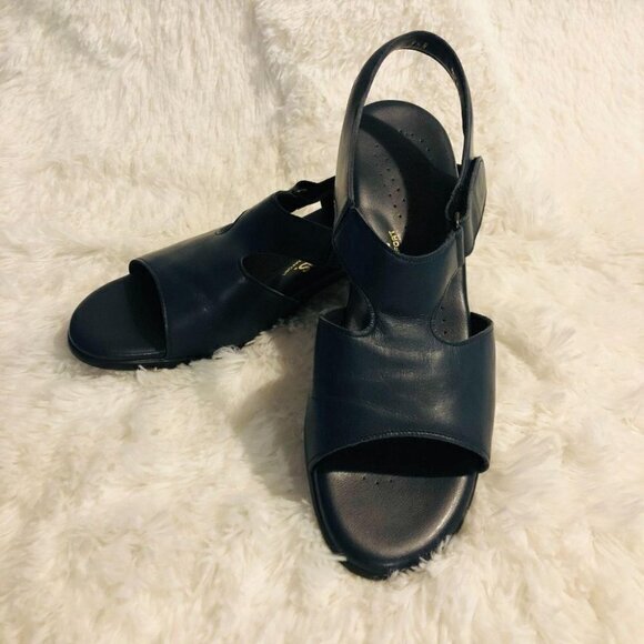 SAS. SUNTIMER TRIPAD COMFORT HEEL STRAP WOMEN'S LEATHER NAVY BLUE SANDAL 9.5 - Picture 2 of 5
